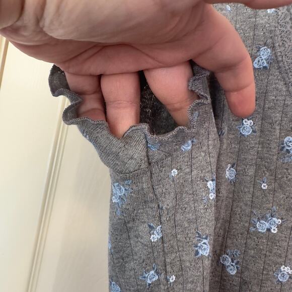 NWT Torrid Lace Trim Fitted Scoop Tee Floral Size 00 Lettuce Edge Ribbed - Picture 7 of 8